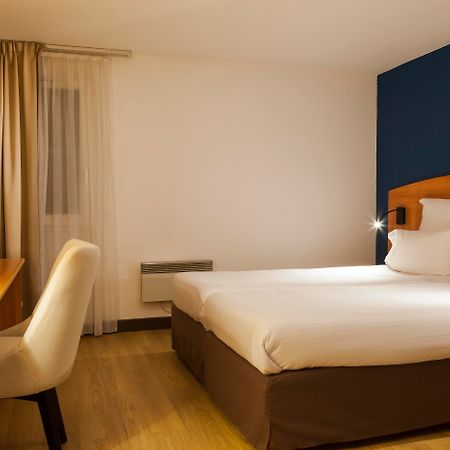 Comfort Hotel Évreux Kültér fotó