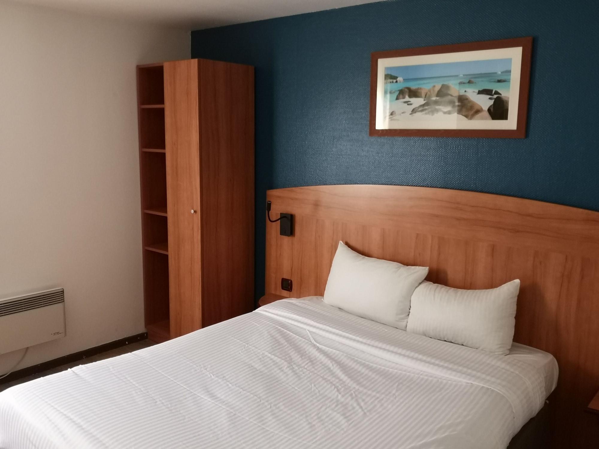 Comfort Hotel Évreux Kültér fotó