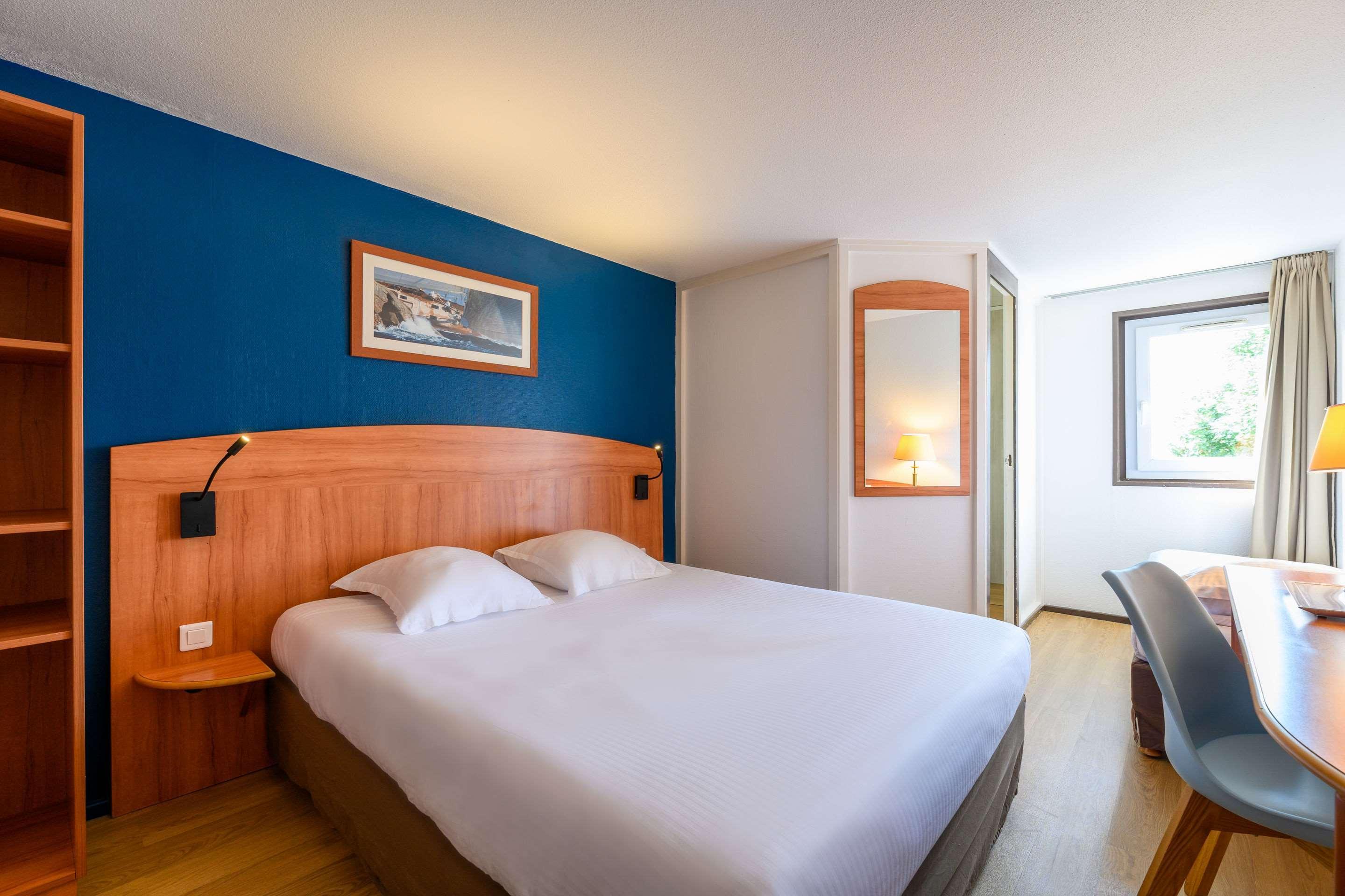 Comfort Hotel Évreux Kültér fotó