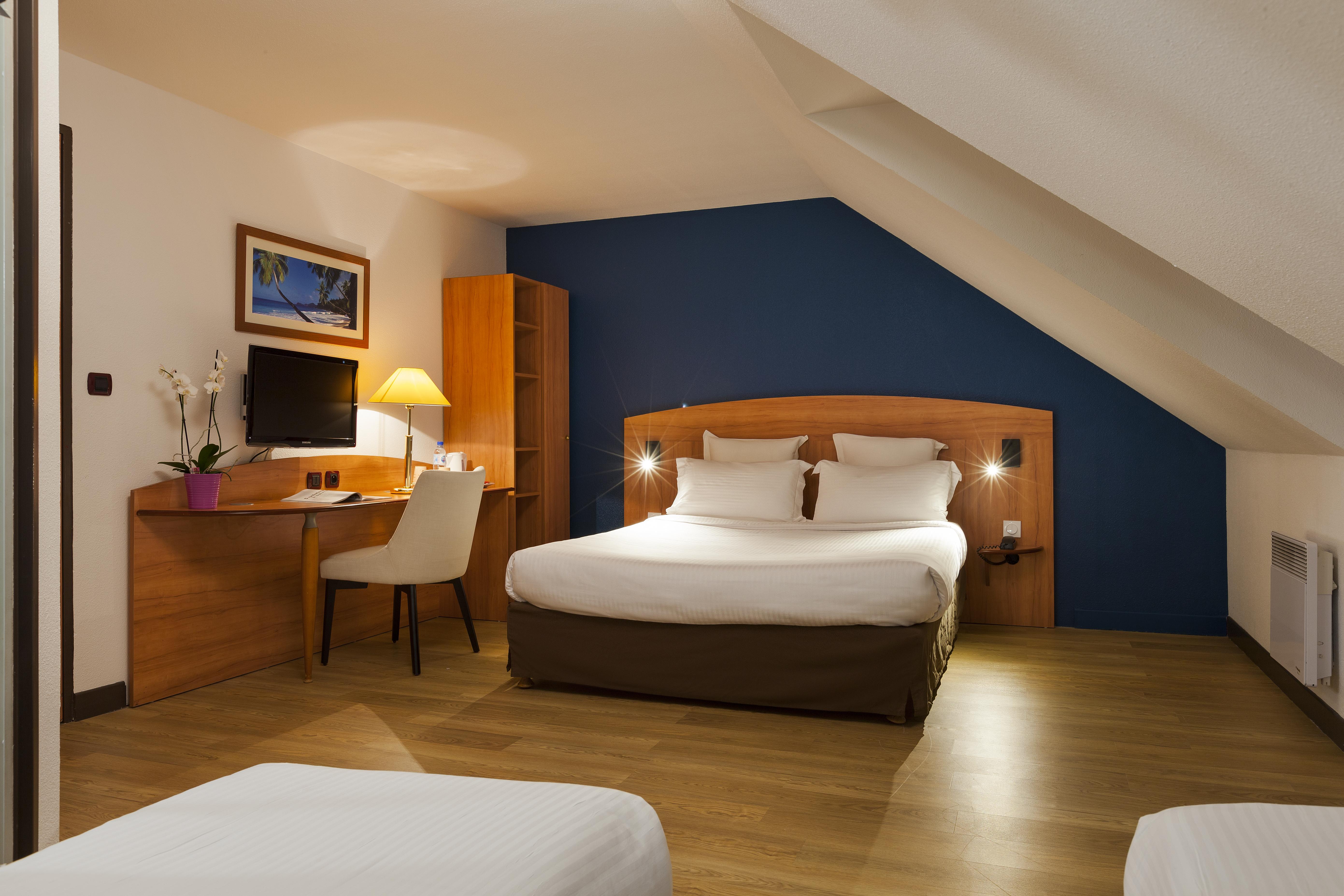 Comfort Hotel Évreux Kültér fotó