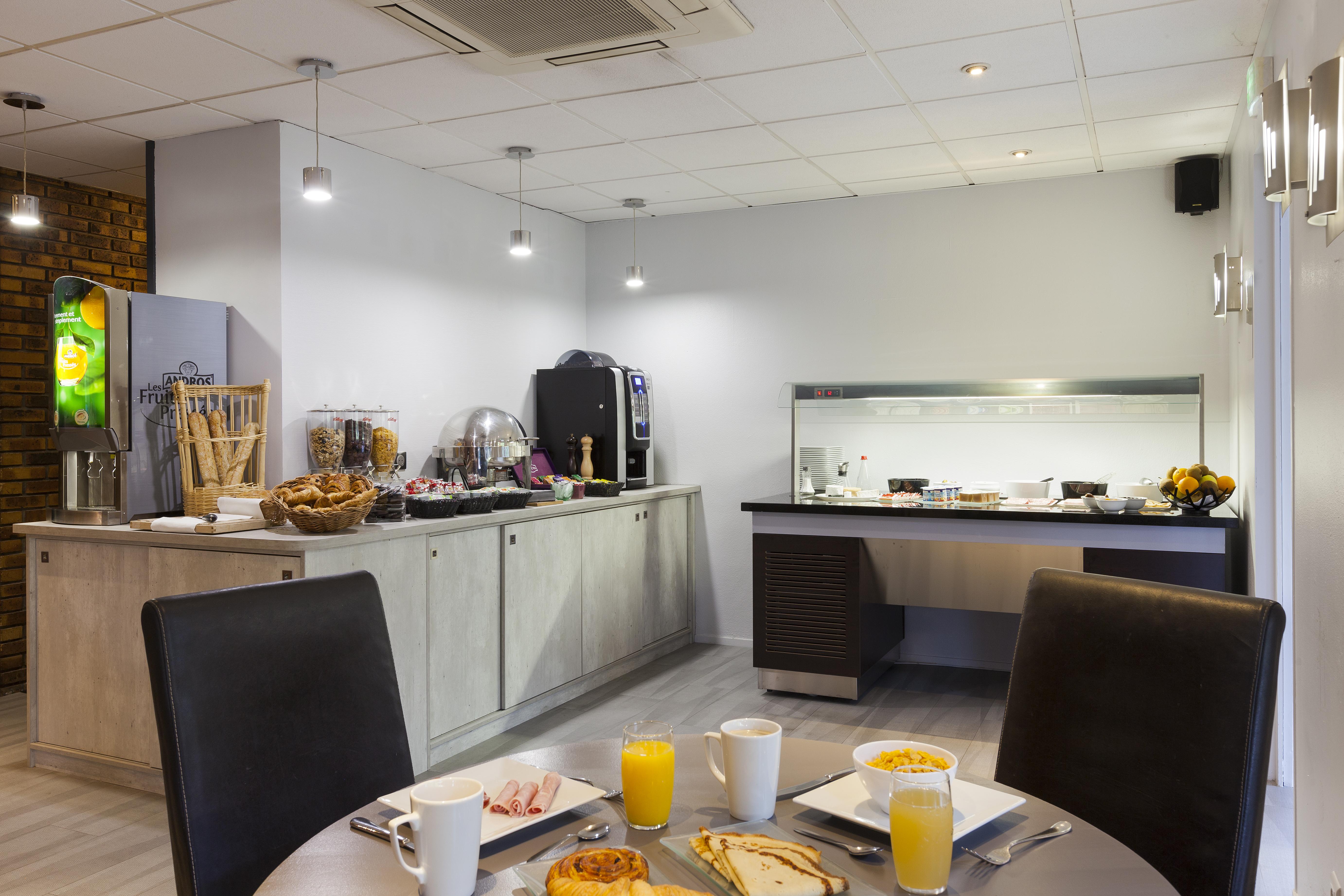 Comfort Hotel Évreux Kültér fotó