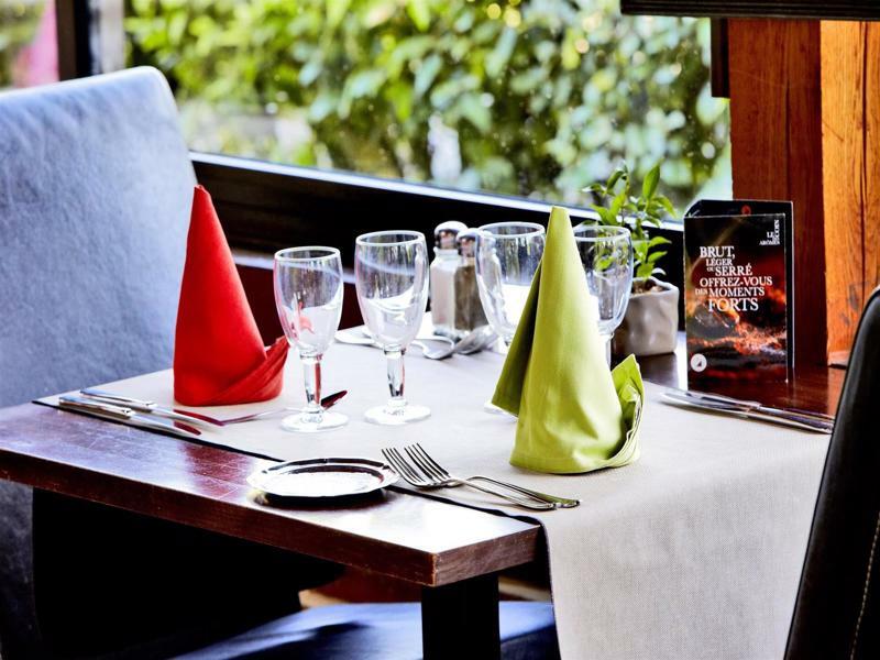 Comfort Hotel Évreux Kültér fotó